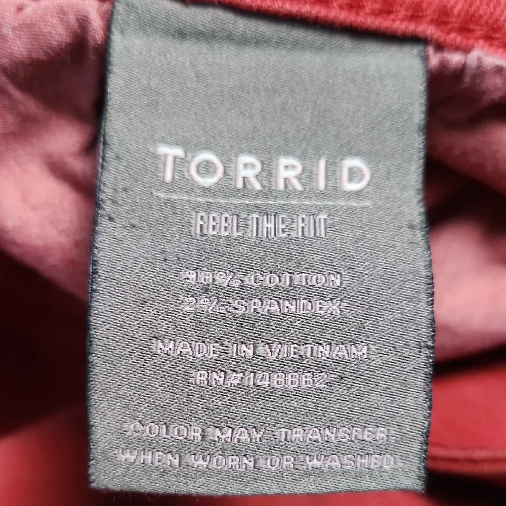 Torrid Dark Red Boyfriend Jeans Size 16R Mid Rise Relaxed Vintage Stretch - Picture 7 of 10